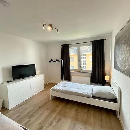 Charmantes Mit 3 Betten Königswinter